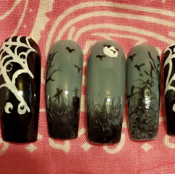 Halloween Nails - Picture 2 of 3